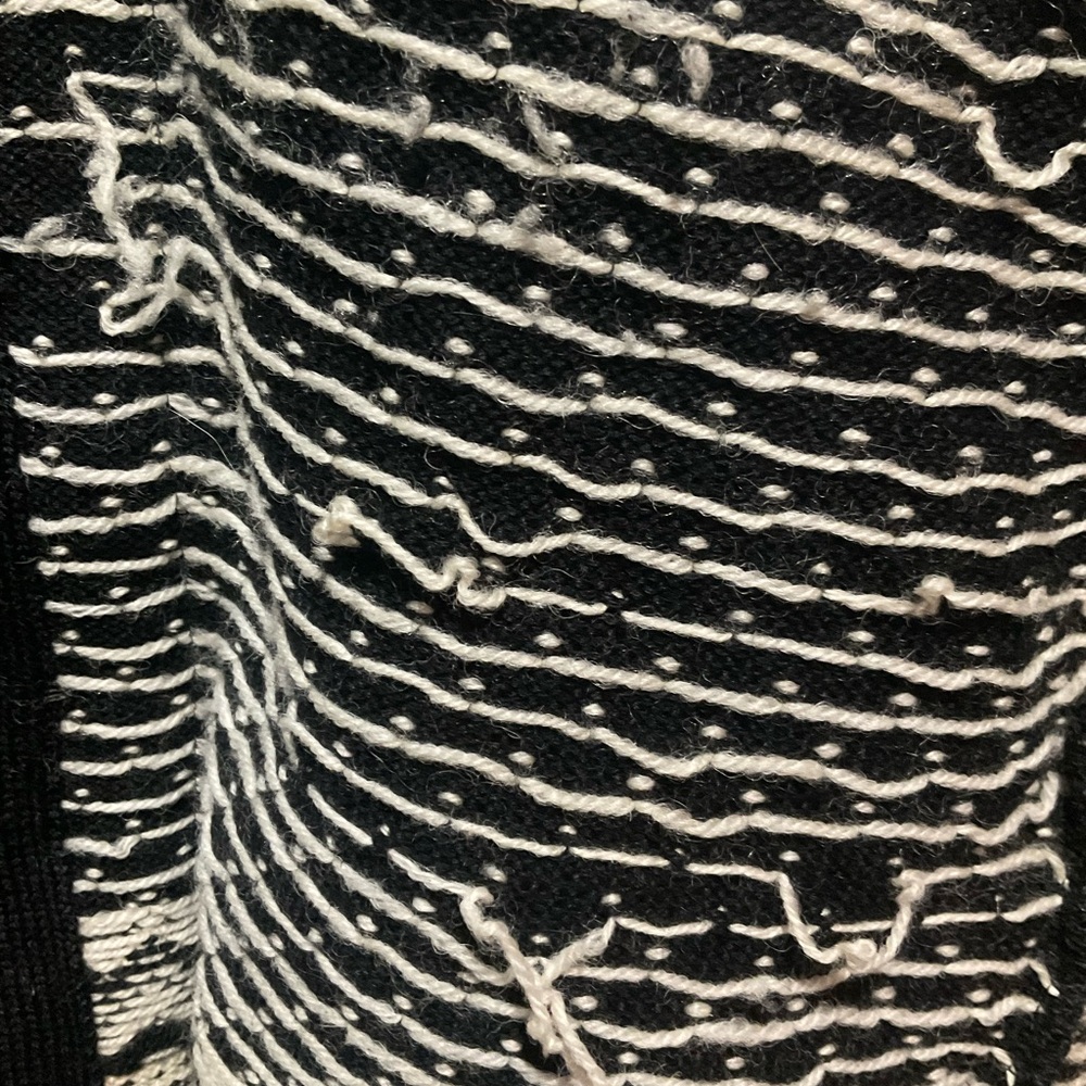 “Scandinavian” Style Embroidered Hook And Eye Closure Long Sleeved Sweater. - Picture 12 of 14